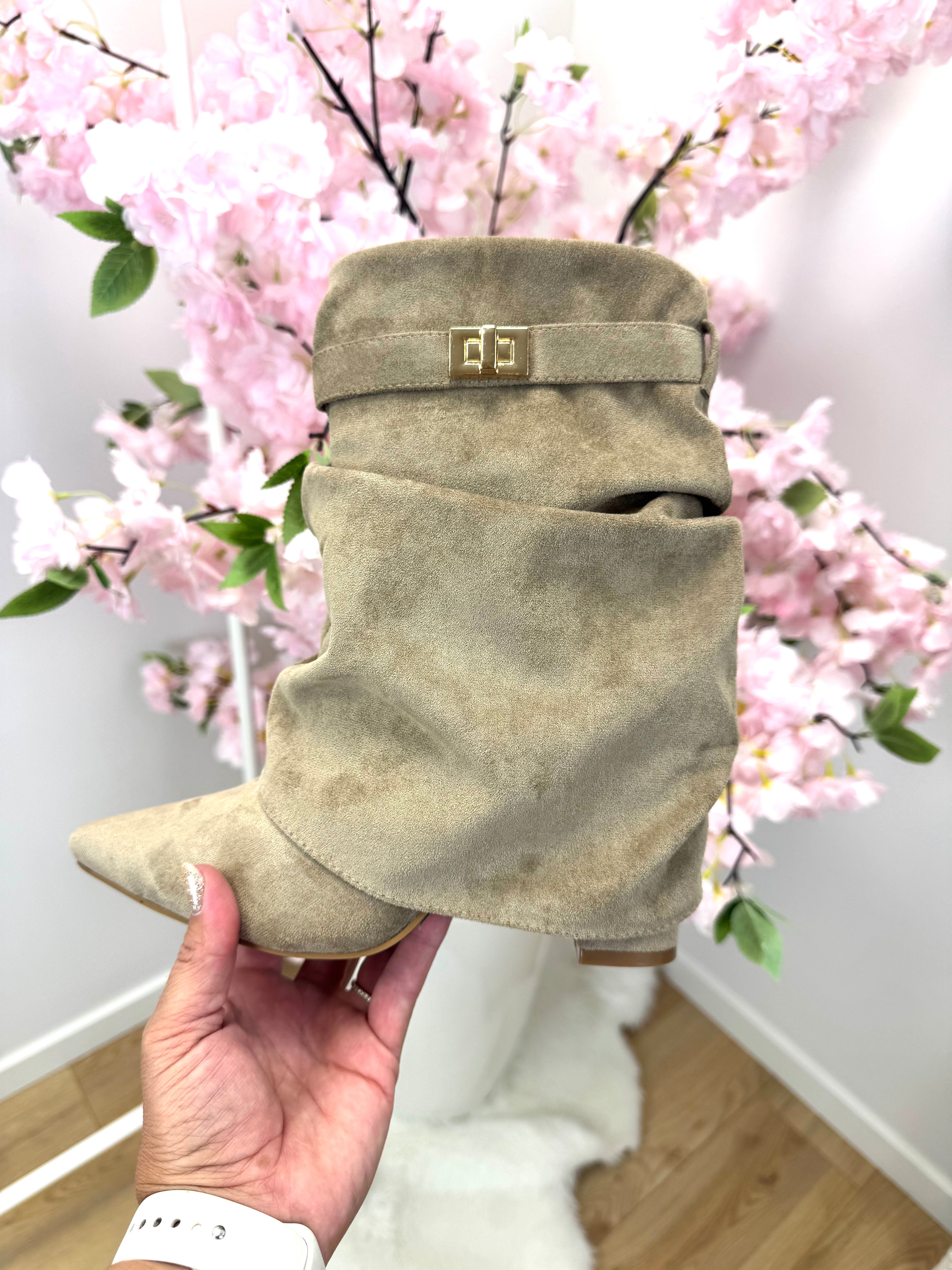 Laars beige 0389