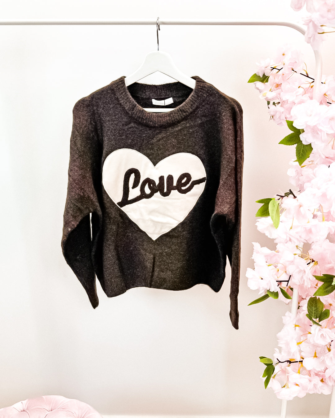 Trui Love bruin